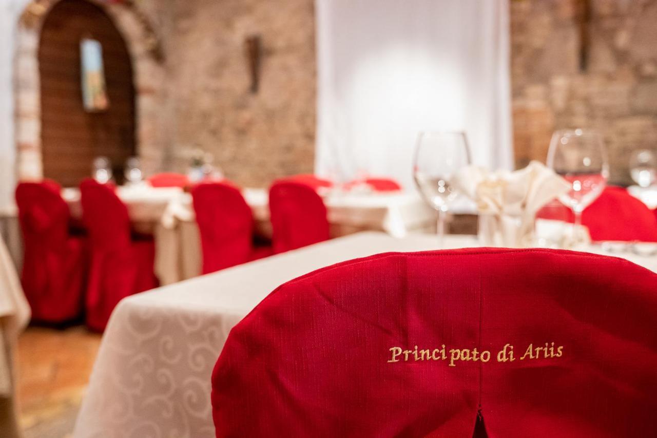 Principato Di Ariis 호텔 리비냐노 외부 사진